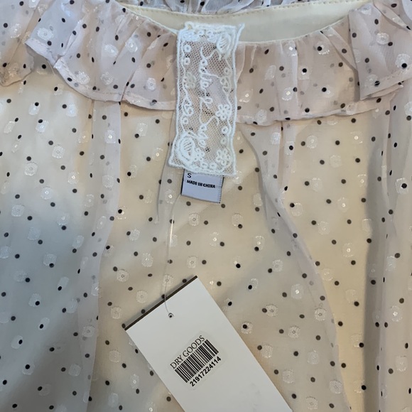 BRAND NEW DRY GOODS TOP - Picture 3 of 3